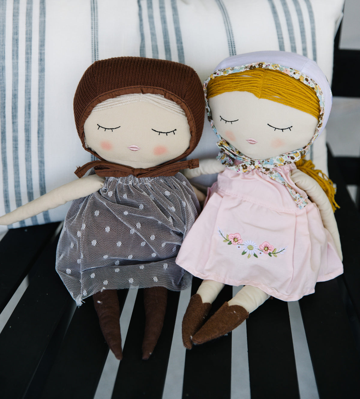 Bedtime Prayer "Victoria" Doll image 1